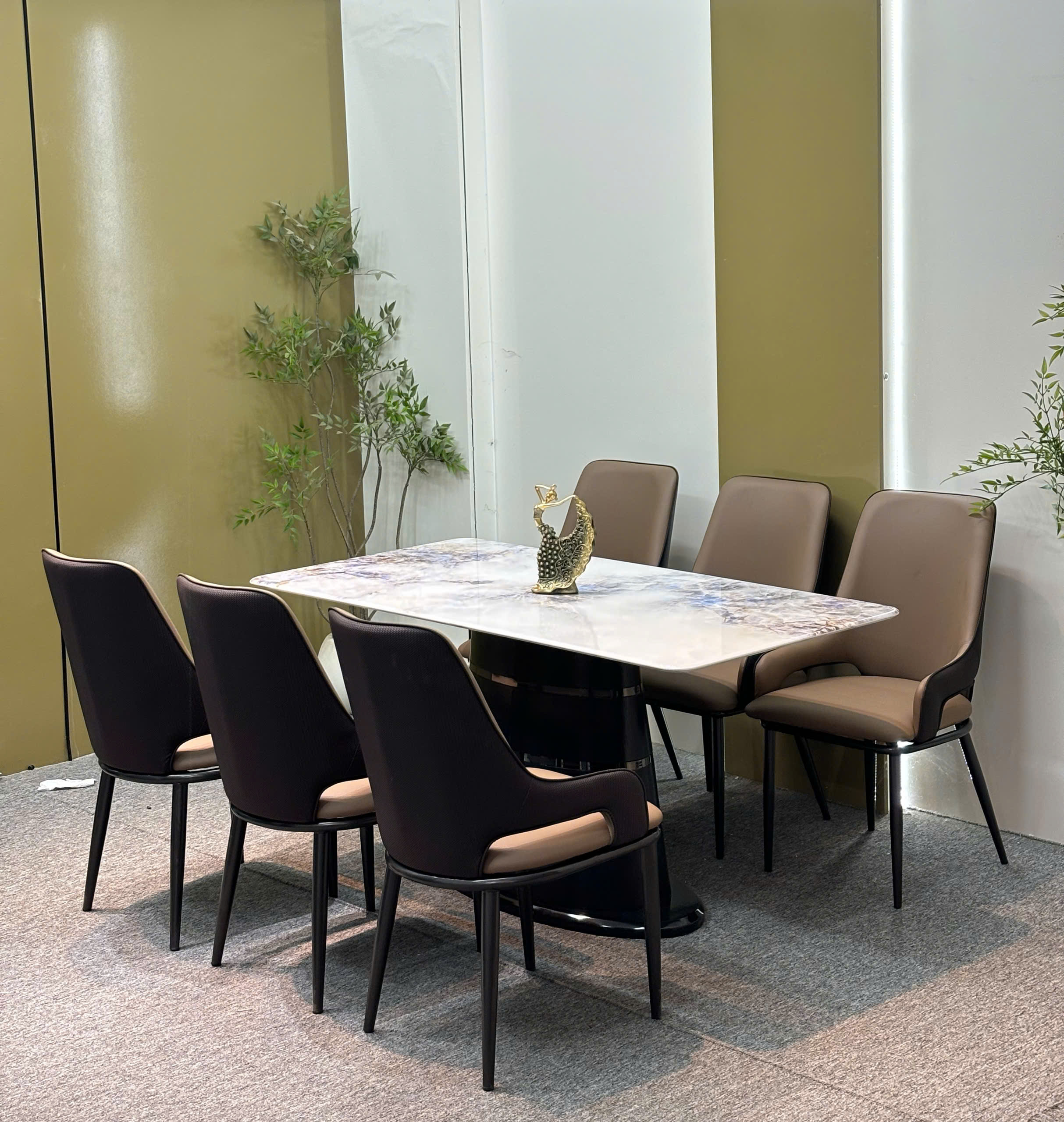 Bộ bàn ăn nhập khẩu cao cấp đá siêu vi tinh thể - Ảnh 2